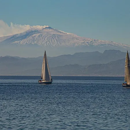 La Casa Di Nausicaa - Aurora Appartement Reggio di Calabria Buitenkant foto