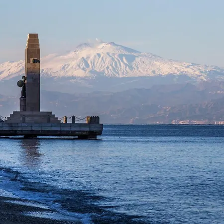 La Casa Di Nausicaa - Aurora Appartement Reggio di Calabria Buitenkant foto